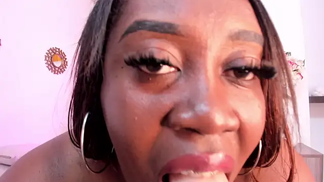 Snapshot of ShaniaBrownn chatting on March 2025 11:00:02 PM ShaniaBrownn online show from March 2025 11:00:02 PM