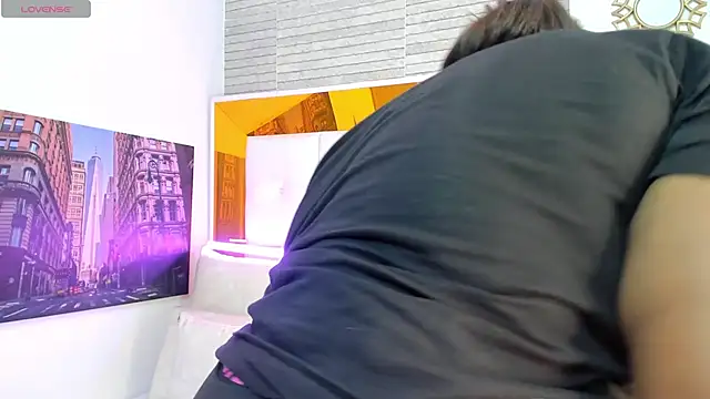 Snapshot of ShaniaBrownn chatting on October 2025 07:57:02 PM ShaniaBrownn online show from October 2025 07:57:02 PM