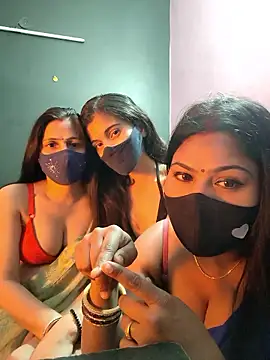 cutee  crazy online show from January 2026 02:01:01 PM