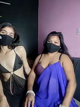 cutee  crazy online show from December 2025 01:26:02 PM