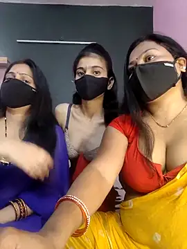 cutee  crazy online show from March 2026 01:49:02 PM