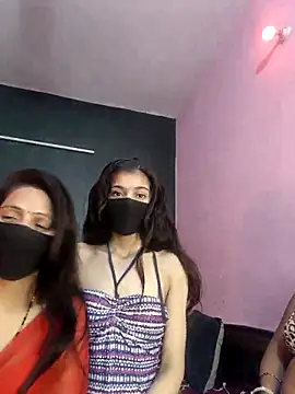 cutee  crazy online show from February 2026 01:55:01 PM