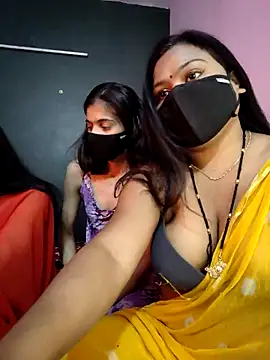 cutee  crazy online show from February 2026 01:52:02 PM