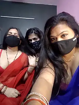 cutee  crazy online show from March 2026 02:35:01 PM