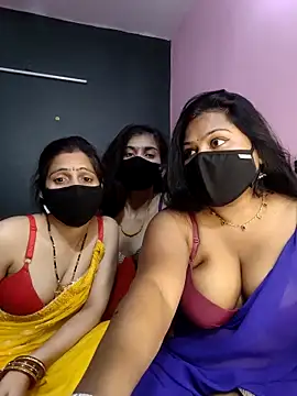 cutee  crazy online show from February 2026 02:08:01 PM