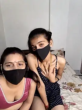 cutee  crazy online show from May 2026 02:23:02 PM