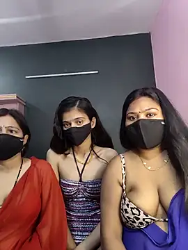 cutee  crazy online show from April 2026 02:32:02 PM