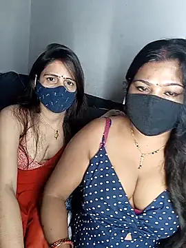 Snapshot of cutee__crazy chatting on September 2025 06:13:01 PM cutee  crazy online show from September 2025 06:13:01 PM