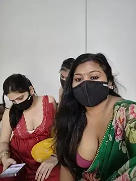 Snapshot of cutee__crazy chatting on June 2026 02:06:02 PM cutee crazy online show from June 2026 02:06:02 PM