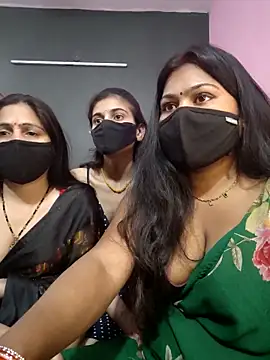 cutee  crazy online show from April 2026 01:50:01 PM