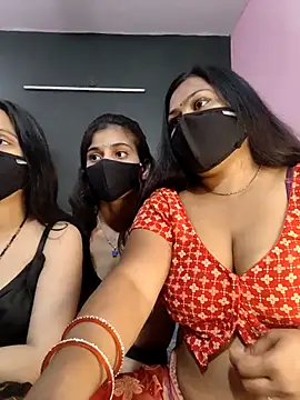 cutee  crazy online show from March 2026 01:55:01 PM