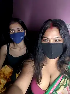 cutee  crazy online show from November 2025 01:33:02 PM