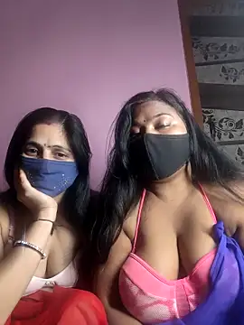 cutee  crazy online show from December 2025 05:22:02 PM