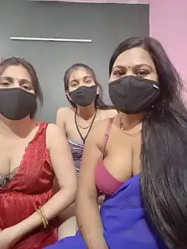 cutee  crazy online show from April 2026 02:21:01 PM