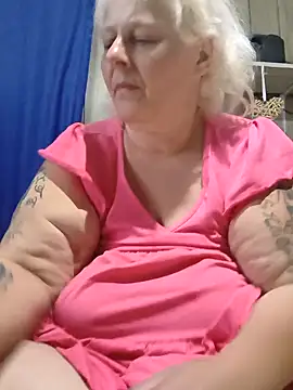 DavisDesires online show from May 2026 02:43:01 PM