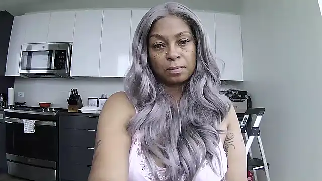 Snapshot of MSweetLindaParks chatting on July 2026 11:25:02 AM MSweetLindaParks online show from July 2026 11:25:02 AM