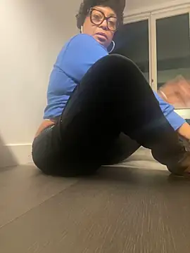 MSweetLindaParks online show from March 2026 12:08:04 AM