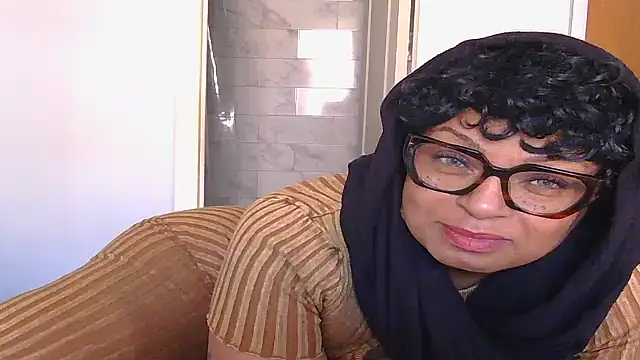 Snapshot of MSweetLindaParks chatting on October 2025 06:31:01 PM MSweetLindaParks online show from October 2025 06:31:01 PM