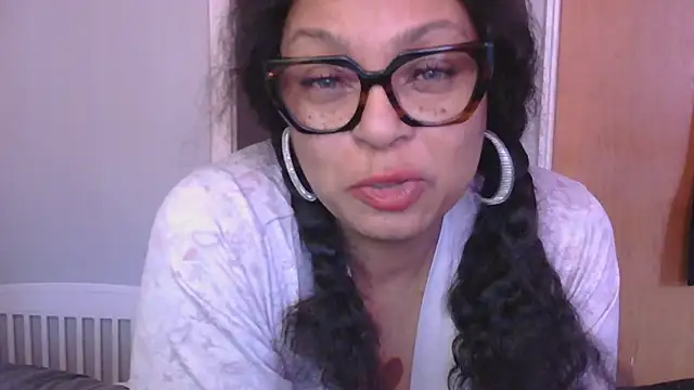 MSweetLindaParks online show from December 2025 06:09:02 PM