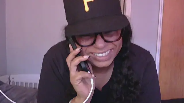 MSweetLindaParks online show from December 2025 06:24:01 PM