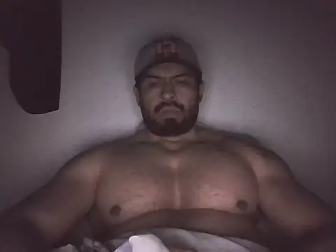 marcus002001 online show from May 2026 08:31:01 AM