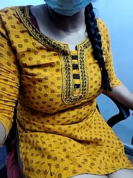 Snapshot of sangeetha4bide chatting on September 2025 04:41:01 AM sangeetha4bide online show from September 2025 04:41:01 AM