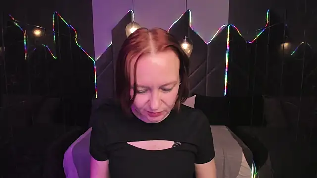 NikaGentle online show from November 2025 05:39:01 AM