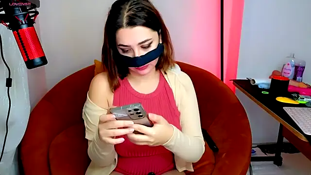  L0VE ME online show from January 2025 01:46:01 PM
