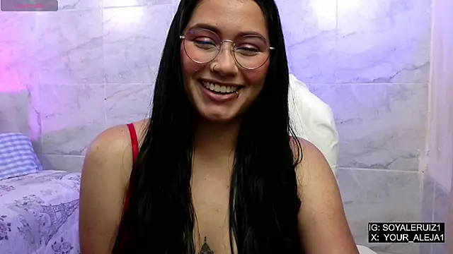 LauraRuiz1 online show from May 2026 01:14:02 AM