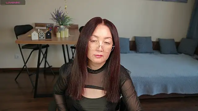 AvroraSakura online show from April 2026 11:25:02 AM