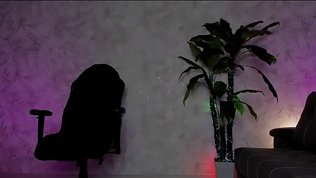 Emma7 online show from February 2026 06:19:02 AM