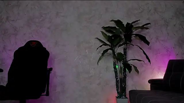 Emma7 online show from May 2026 02:22:02 AM
