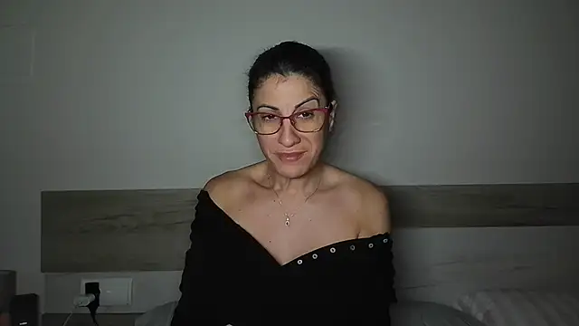 Sanada hot online show from January 2026 06:31:01 AM