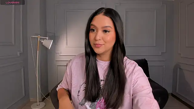 ToriCrossX online show from December 2025 12:44:01 AM