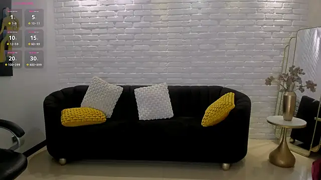 ToriCrossX online show from March 2025 05:54:01 PM