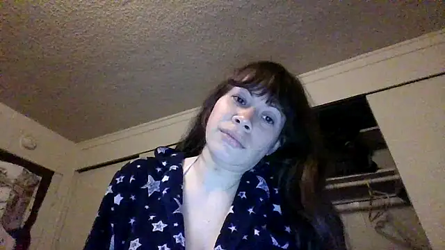 Snapshot of petitedoll29 chatting on December 2024 04:19:01 AM petitedoll29 online show from December 2024 04:19:01 AM
