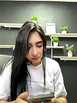 isabella jade online show from November 2025 01:48:02 PM