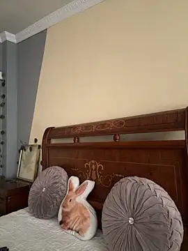 isabella jade online show from October 2025 01:56:02 PM