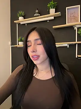 isabella jade online show from February 2026 09:25:01 PM