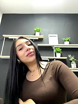 isabella jade online show from November 2025 01:15:01 PM