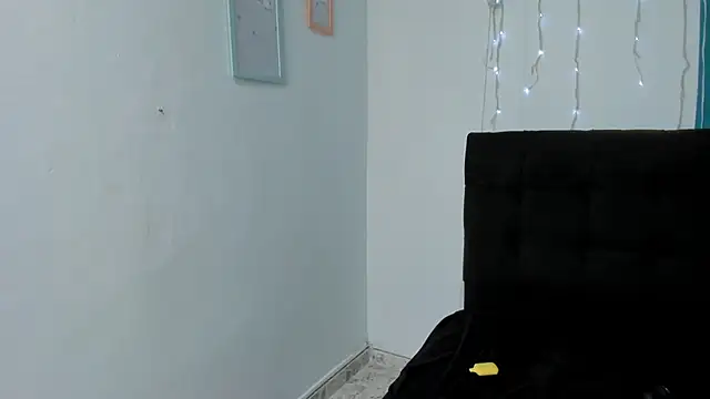 isabella jade online show from March 2025 10:02:02 PM