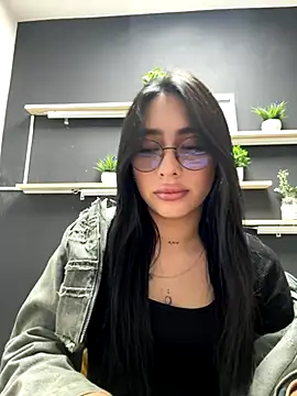 isabella jade online show from October 2025 06:48:02 PM