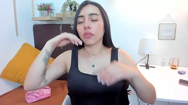 isabella jade online show from March 2025 05:20:01 PM