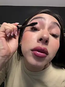 isabella jade online show from November 2025 10:10:01 PM