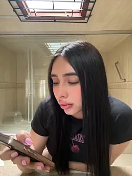 isabella jade online show from October 2025 01:21:02 PM