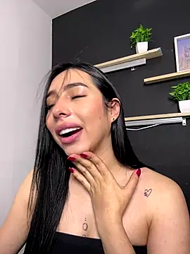 isabella jade online show from December 2025 12:11:01 AM