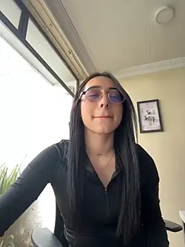 isabella jade online show from September 2025 01:00:01 PM