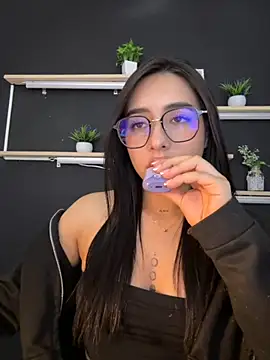 isabella jade online show from November 2025 01:26:02 PM