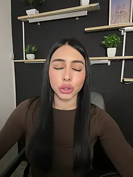 isabella jade online show from January 2026 11:00:01 PM