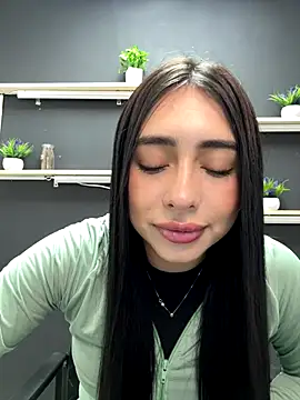 isabella jade online show from November 2025 01:03:01 PM